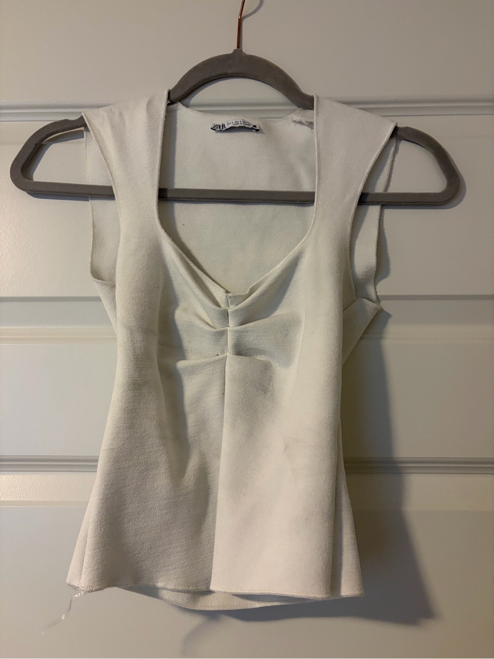 Zara Cream V-Neck Sculpted Sleeveless Tank